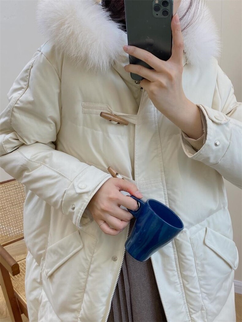 独屿牛角扣毛领羽绒服90白鸭绒现货，女装羽绒服，独屿