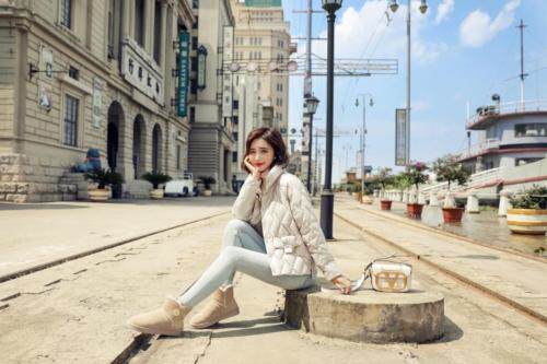 轻薄羽绒服，女装羽绒服，卡西姆