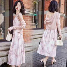 现货2024年夏季时尚气质新中式印花盘扣吊带连衣裙+针织披肩套装，女装连衣裙，艾贝斯