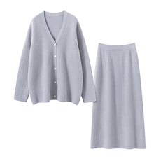 秋季新款纯色v领针四平桃花套装时尚百搭，女装套装/套裙，亿嘉羊绒