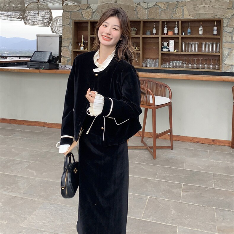 现货法式小香风丝绒套装裙女2025年新款蝴蝶结短外套半身裙两件套,女装套装/套裙,帛锦泉