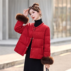 现货。现货。2026年冬季短款真狐狸毛羽绒服，女装羽绒服，伊仟回