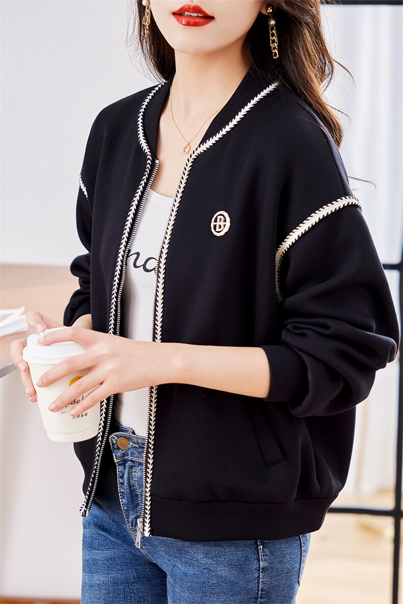 2024年春秋季黑色棒球服外套女小个子新款洋气小众独特别致上衣,女装短外套,美沁
