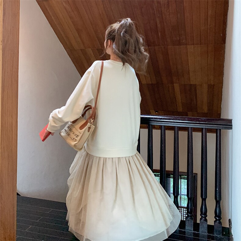 ！2025春秋新中长款杏色圆领网纱卫衣裙2C037231P125K178,女装连衣裙,2C037