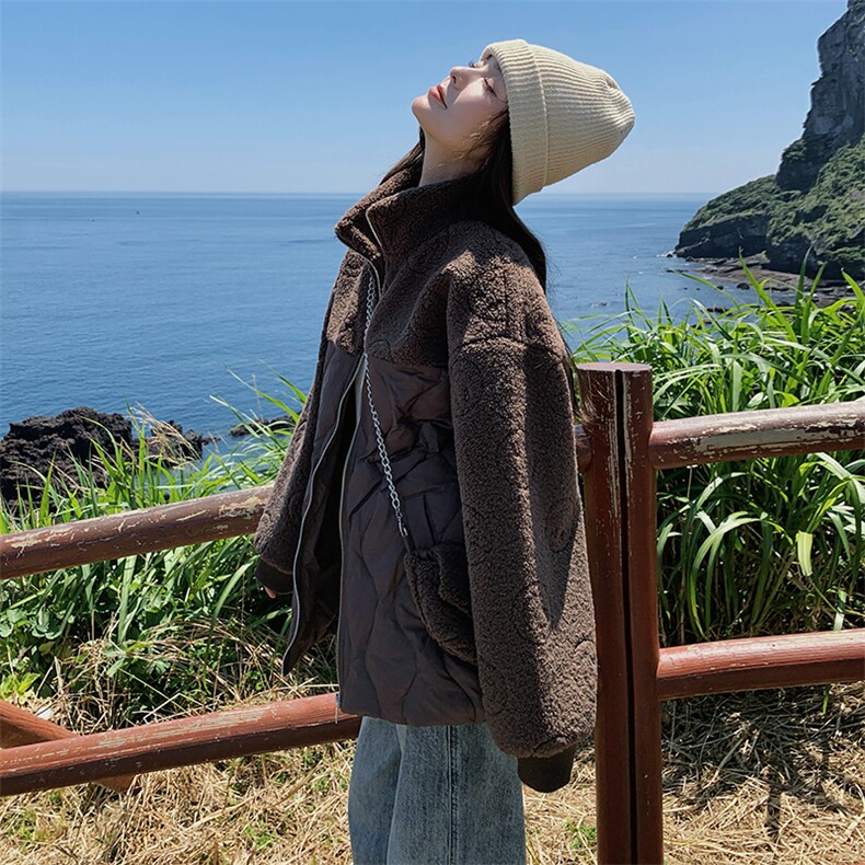 时尚咖色羊羔毛拼接保暖羽绒服女2025冬季新款显瘦加厚白鸭绒外套,女装羽绒服,慧尚2-185