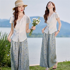 时尚天丝棉麻套装女2025夏新款通勤气质V领衬衫印花阔腿裤两件套，女装套装/套裙，微微衣阁