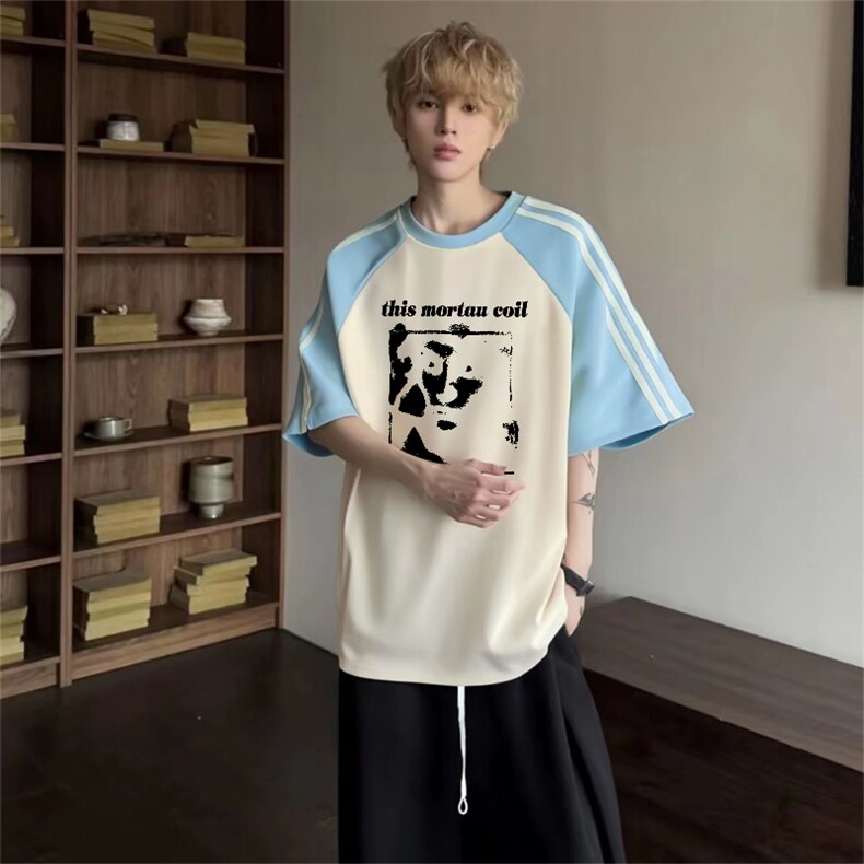 抖音得物品质二开240克宽松纯棉美式潮牌插肩三杠织带短袖T恤,男装T恤,电商A486