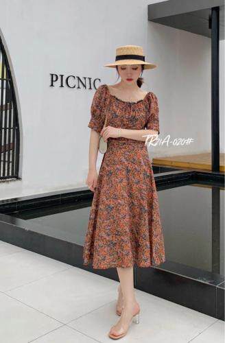 夏季新款碎花连衣裙，女装连衣裙，斯瑞威