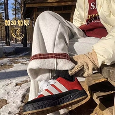 灰色