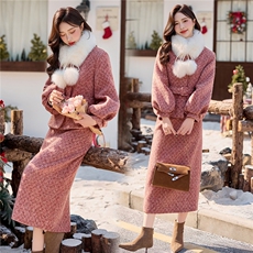 bao款现货2025新款冬装真狐狸毛质感新中式套装羽绒服90绒有腰带，女装羽绒服，众宇琦