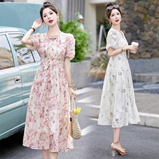 2024夏装新款收腰显瘦碎花雪纺连衣裙女夏中长款裙子仙女气质优雅，女装连衣裙，贵人树