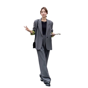 高级感超好看灰色西装外套女春秋2025新款韩系独特炸街休闲小西服图片