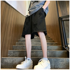 黑色