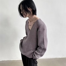 灰色