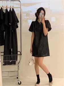 立体花连衣裙黑杏色两色图片