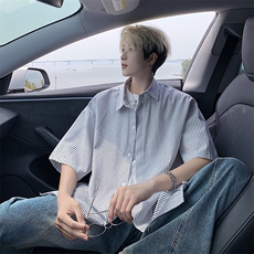 蓝色竖条纹衬衫男款短袖夏季青少年痞帅七分袖高级感衬衣开衫外套，男装衬衫，电商B221