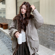 【现】【货】复古工装羊羔毛拼接派克服2C158-6025-P205-K298，女装棉衣/棉服，2C158