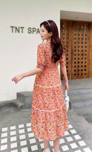 夏季碎花新款连衣裙，女装连衣裙，秀水百合