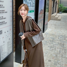 高级感pu皮马甲连衣裙女2025年春季新款时尚气质卫衣裙，女装连衣裙，2C032