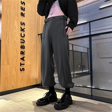 灰色