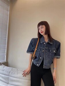 洋气款牛仔外套图片