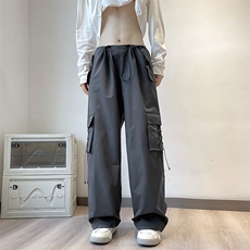 深灰色