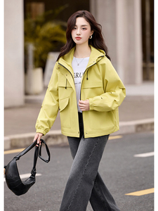 黄连帽短外套女2025秋季新款大口袋宽松显瘦休闲短款夹克外套图片