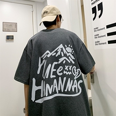 深灰色