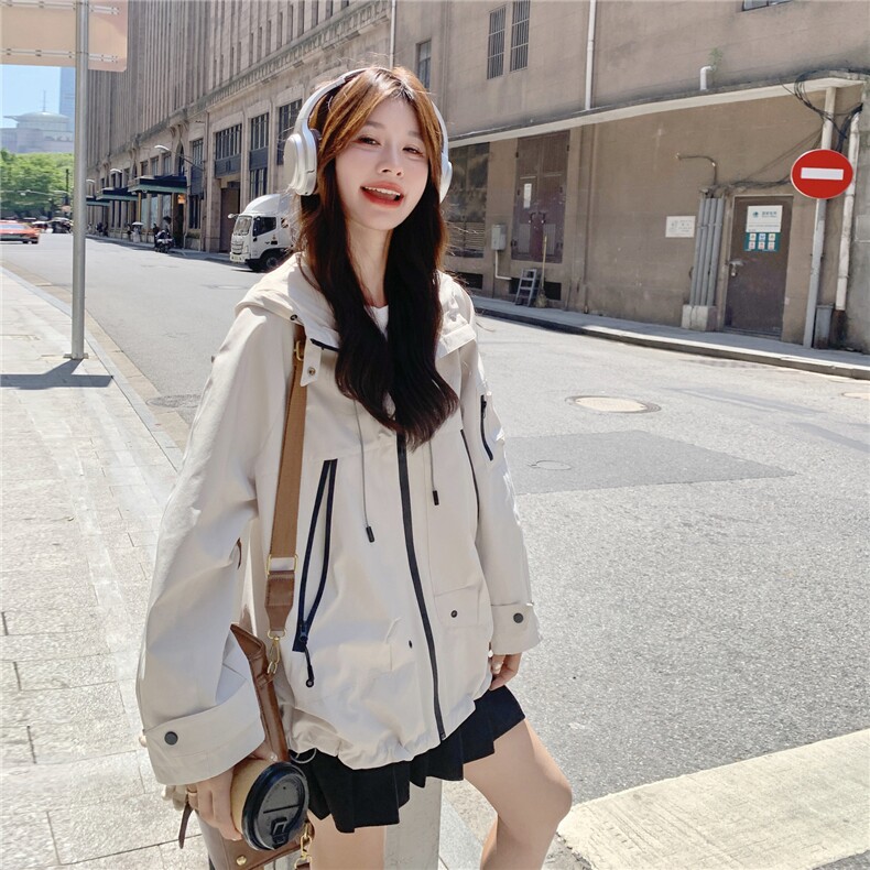 现货新款冲锋衣外套25075P150K228,女装短外套,2D035