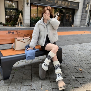 新款独特超好看短款羽绒服女款冬季立领面包服小个子羽绒外套图片
