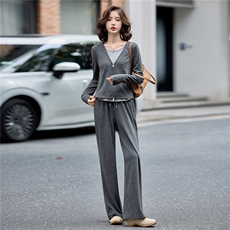 2025年秋季时尚假两件拼接套装秋季休闲温柔套装，女装套装/套裙，慕依路