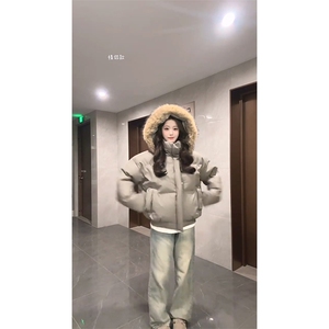 现货三防重磅硬挺boxy短款羽绒棉衣座山雕大毛毛领PU皮棉服外套冬,a型浴袍大衣怎么搭配图片