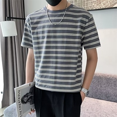 灰色