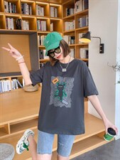 初夏新款标签线条熊短袖T恤，女装T恤，Dalnim