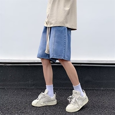 浅蓝色