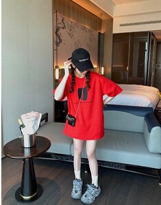 （现货）新款夏装T桖?包包图片