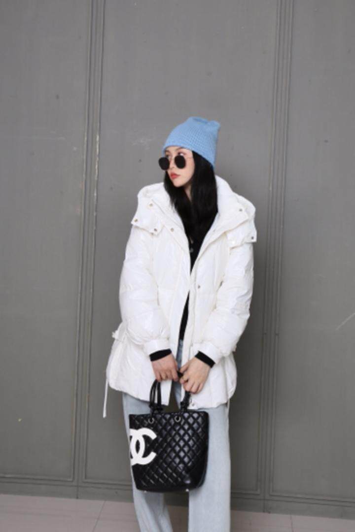 戴帽系带冬款羽绒服，女装羽绒服，谦度