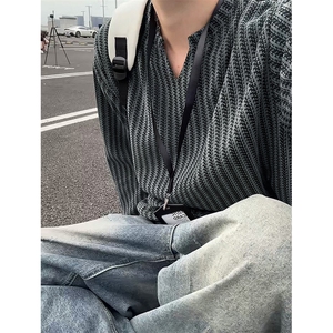 美式高街千鸟格子长袖T恤男女亨利V领英伦雅痞休闲宽松长袖打底衫图片