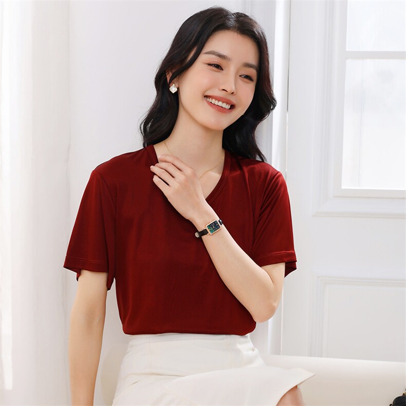 2025夏日本进口高级三醋酸圆领T恤女宽松显瘦V短袖真丝气质上衣,女装T恤,伊绒腾羊绒