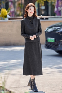 优雅气质针织套装裙女2026春秋新款修身马甲打底衫半身裙子三件套图片
