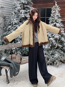 羽绒服女2025冬季新款女装卡其色皮毛一体拼接派克服加厚保暖外套图片