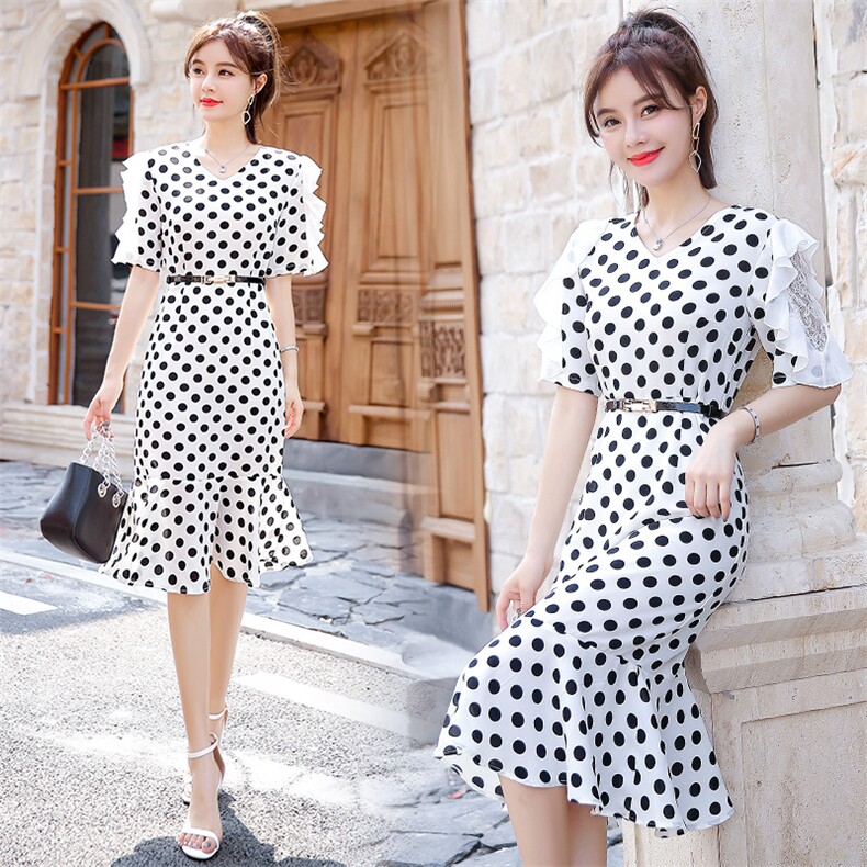 连衣裙2022年夏季五分袖中长款25-29周岁通勤V领中腰常规件，女装连衣裙，卡杰菲