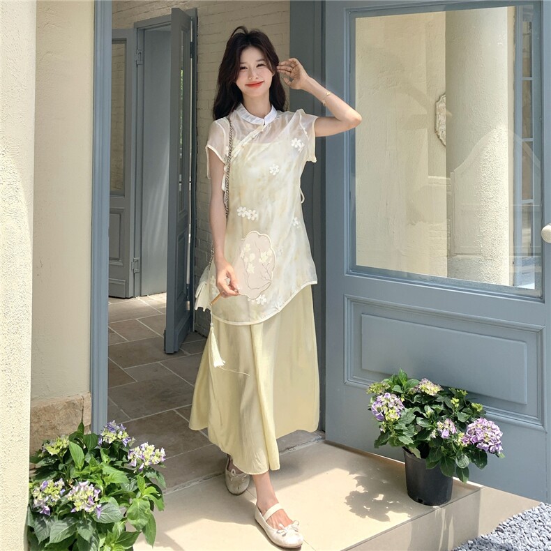 2025夏季女新时尚减龄温柔风短袖盘扣罩衫上衣吊带连衣裙俩件套装,女装套装/套裙,2D078