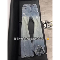 蓝色