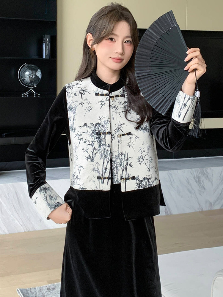 2026年春季新中式高级感洋气无袖马甲搭配金丝绒连衣裙两件套,女装马甲,超帛