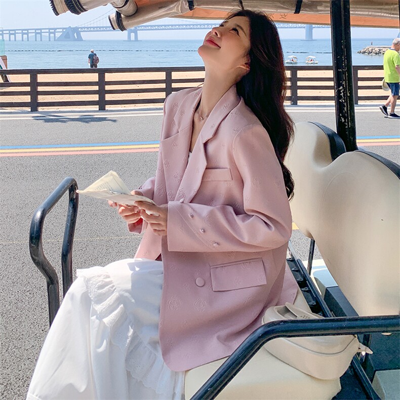小个子提花粉色西服女2024春秋新款休闲宽松小众设计感小西装外套,女装西装,冬木谷雨
