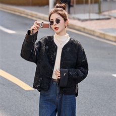 真兔毛绒短外套女冬季2025新品显瘦气质小众设计感新中式时尚女装，女装短外套，意芙