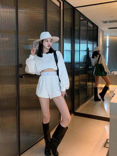 运动套装，女装职业装，last name