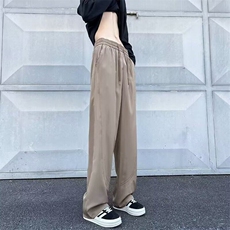 卡其色
