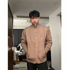 卡其色